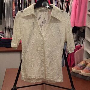 Snoskins lace top white like new